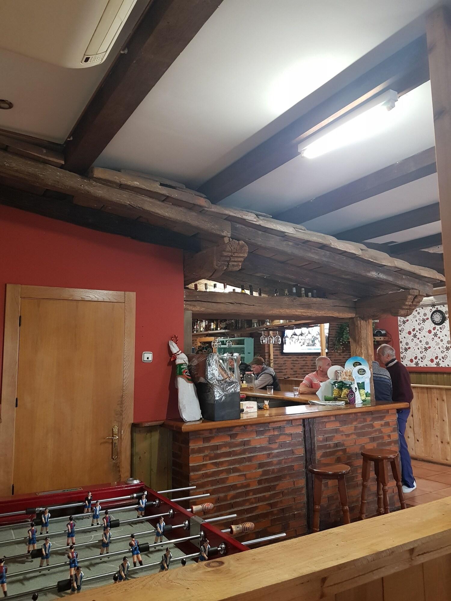 Bar/Salón Albergue Kortarixar