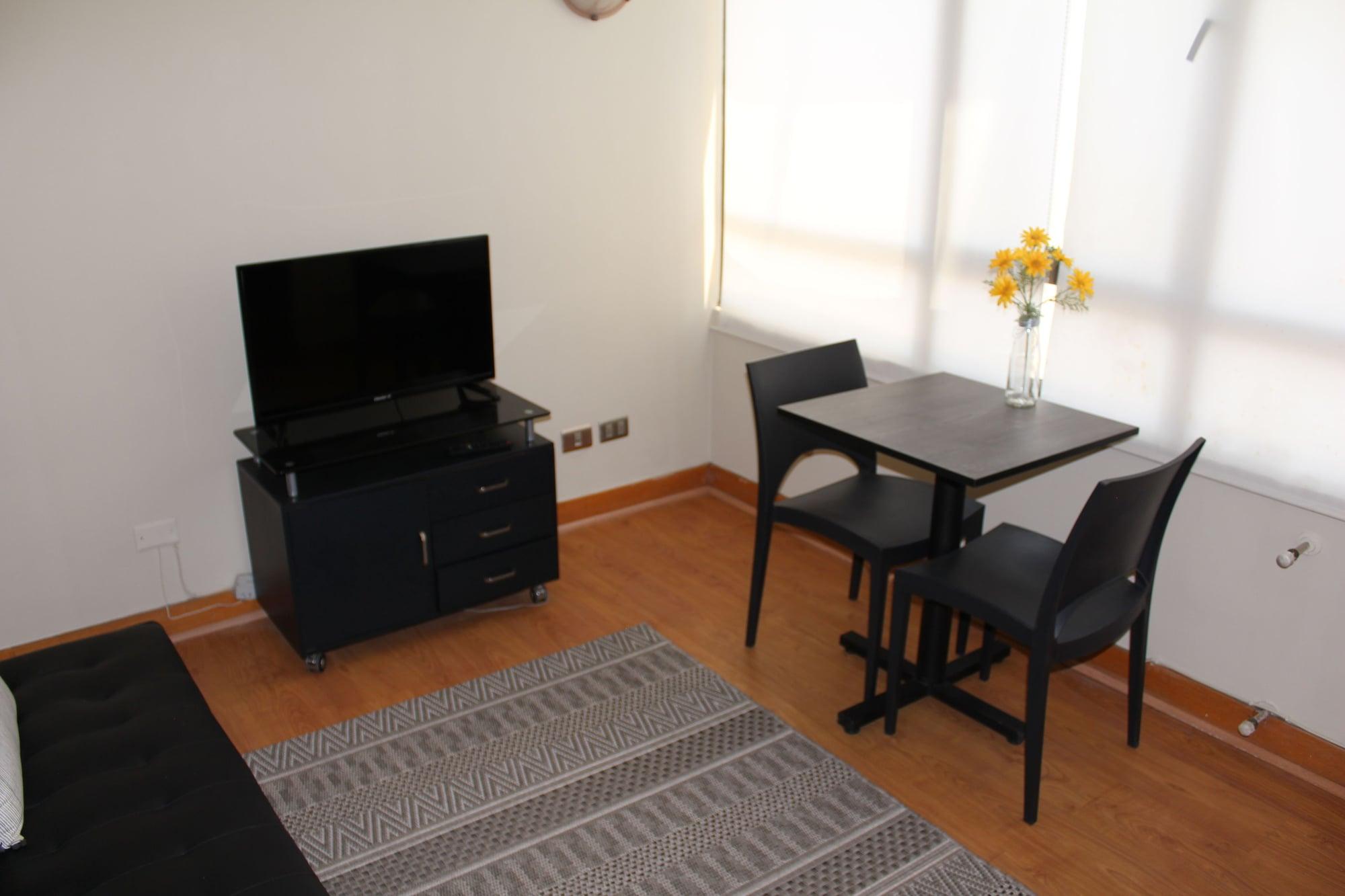 Vista Lobby UH ApartHotel Lastarria 104