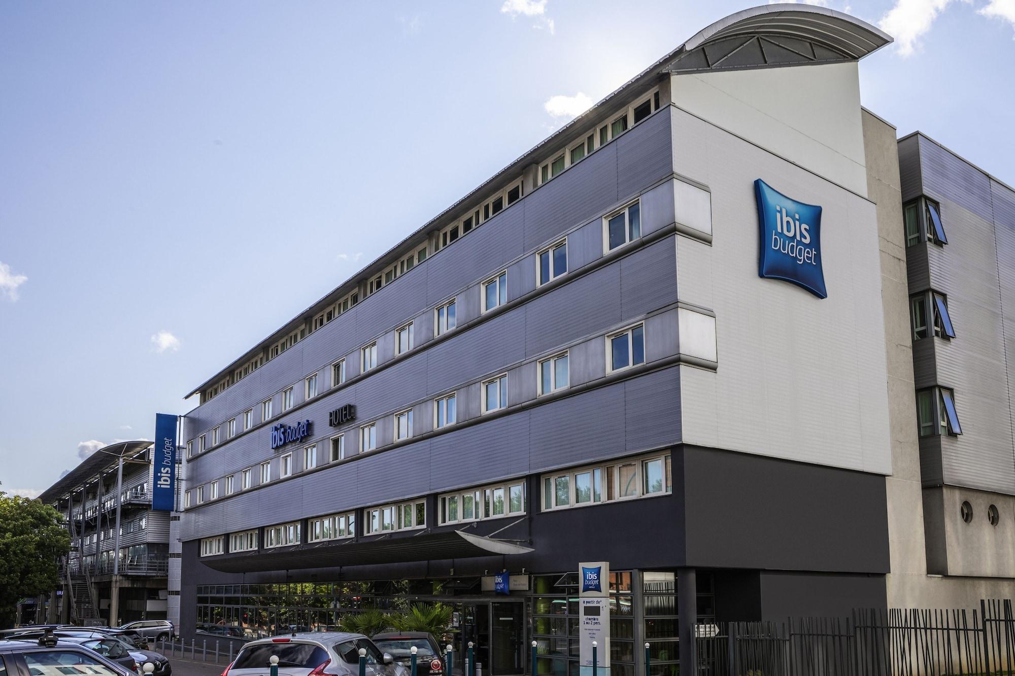 Vista Exterior ibis budget Paris Porte de Pantin