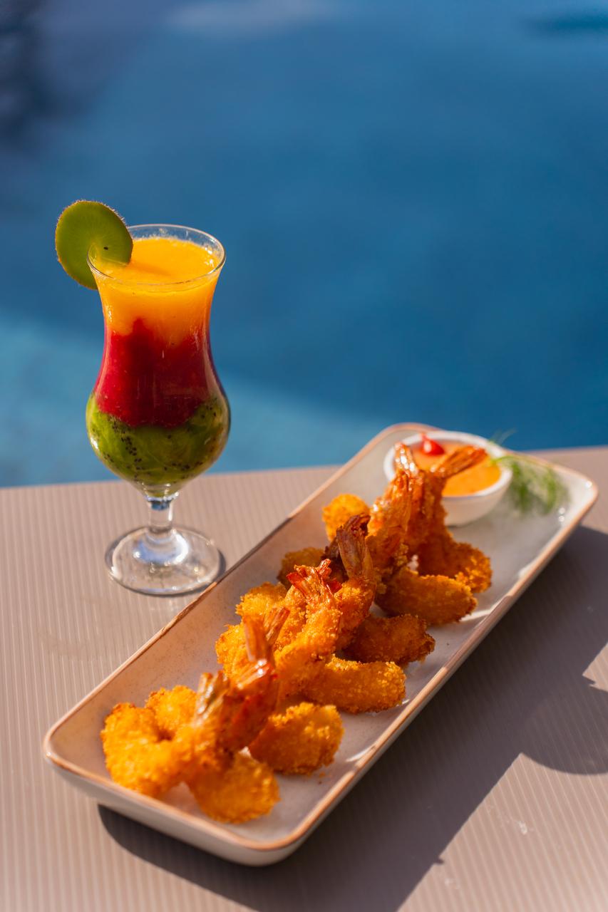 Varios Crocobeach Hotel