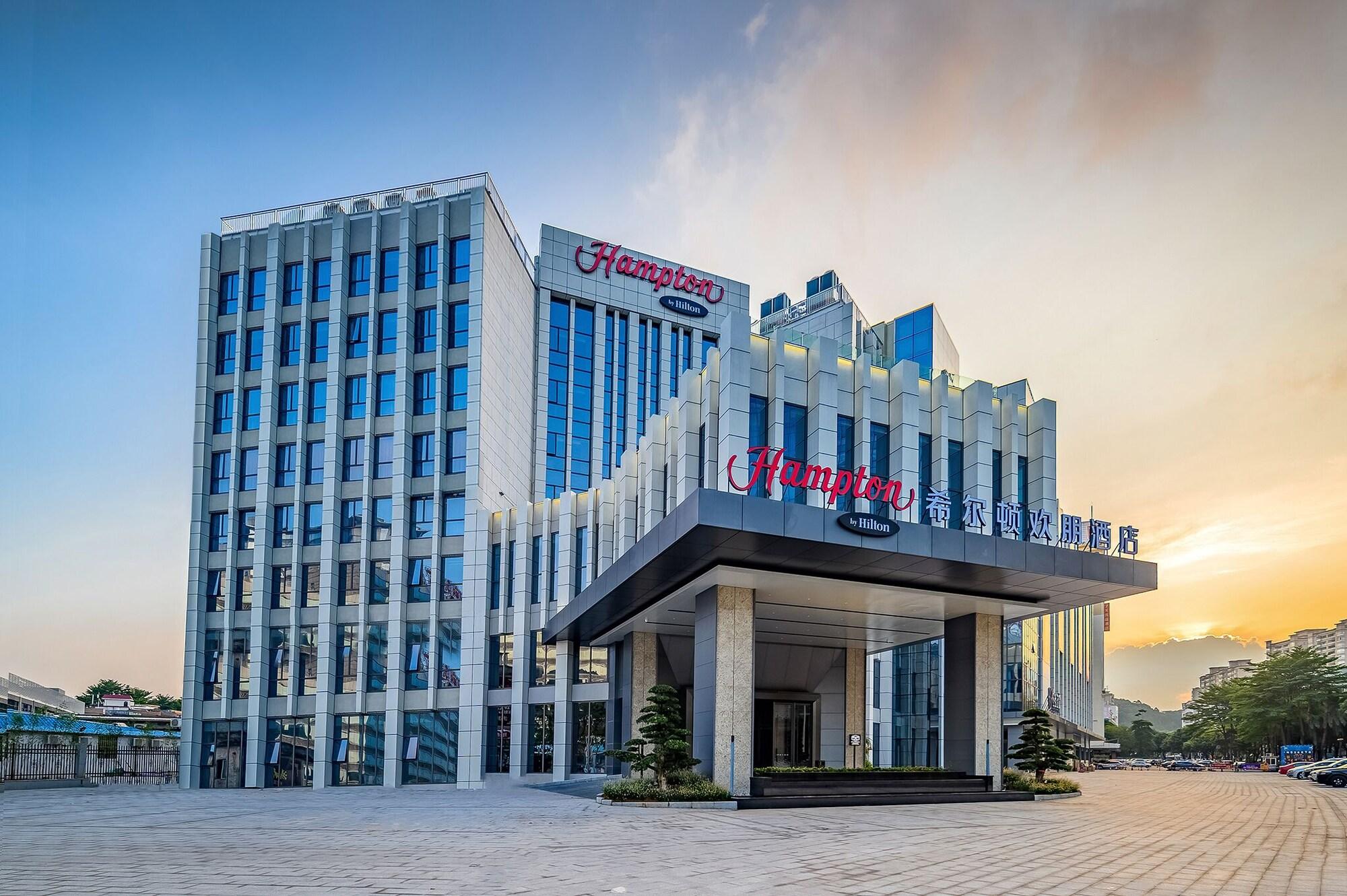 Vista Exterior Hampton by Hilton Dongguan Cntrl Square
