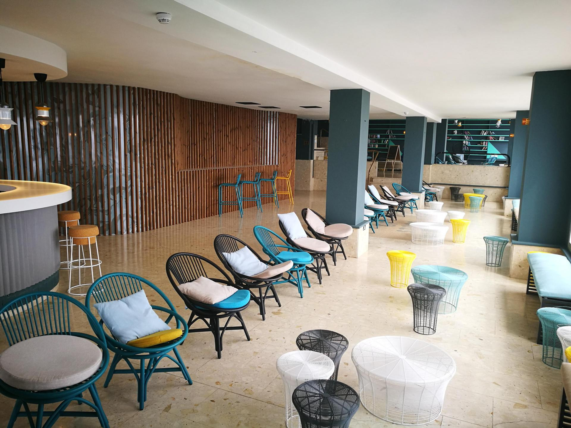 Bar/Salón Monteparaiso