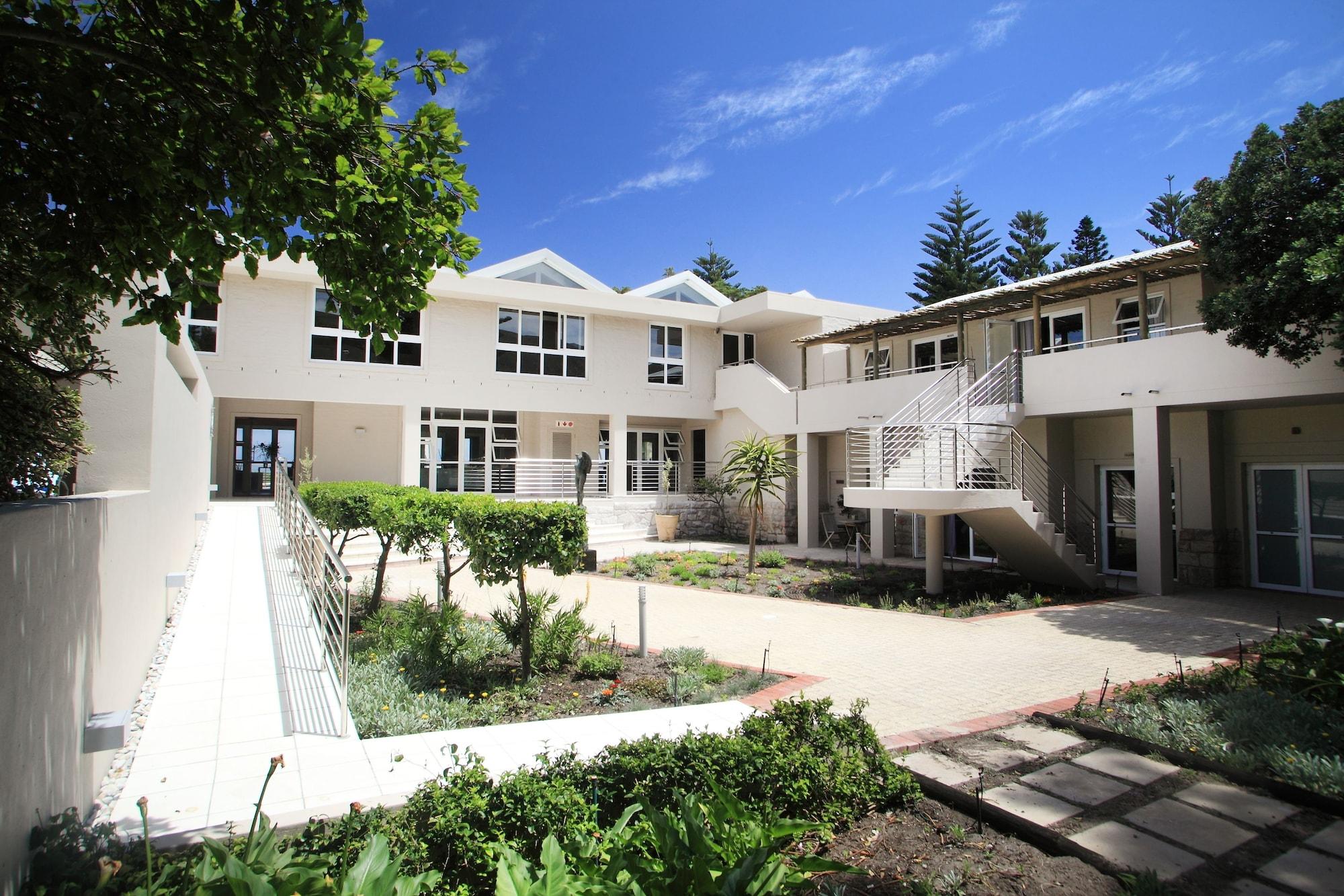 Vista Exterior Abalone Guest Lodge