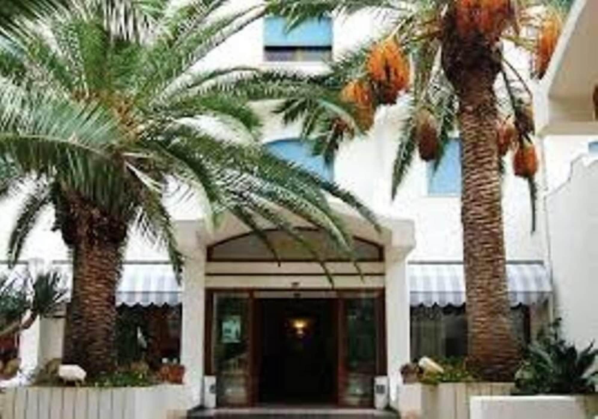 Vista Exterior New Residence Azzolini