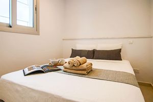 Alquiler Vacacional - Phaedrus Living: Seaside Executive Flat Harbour 204