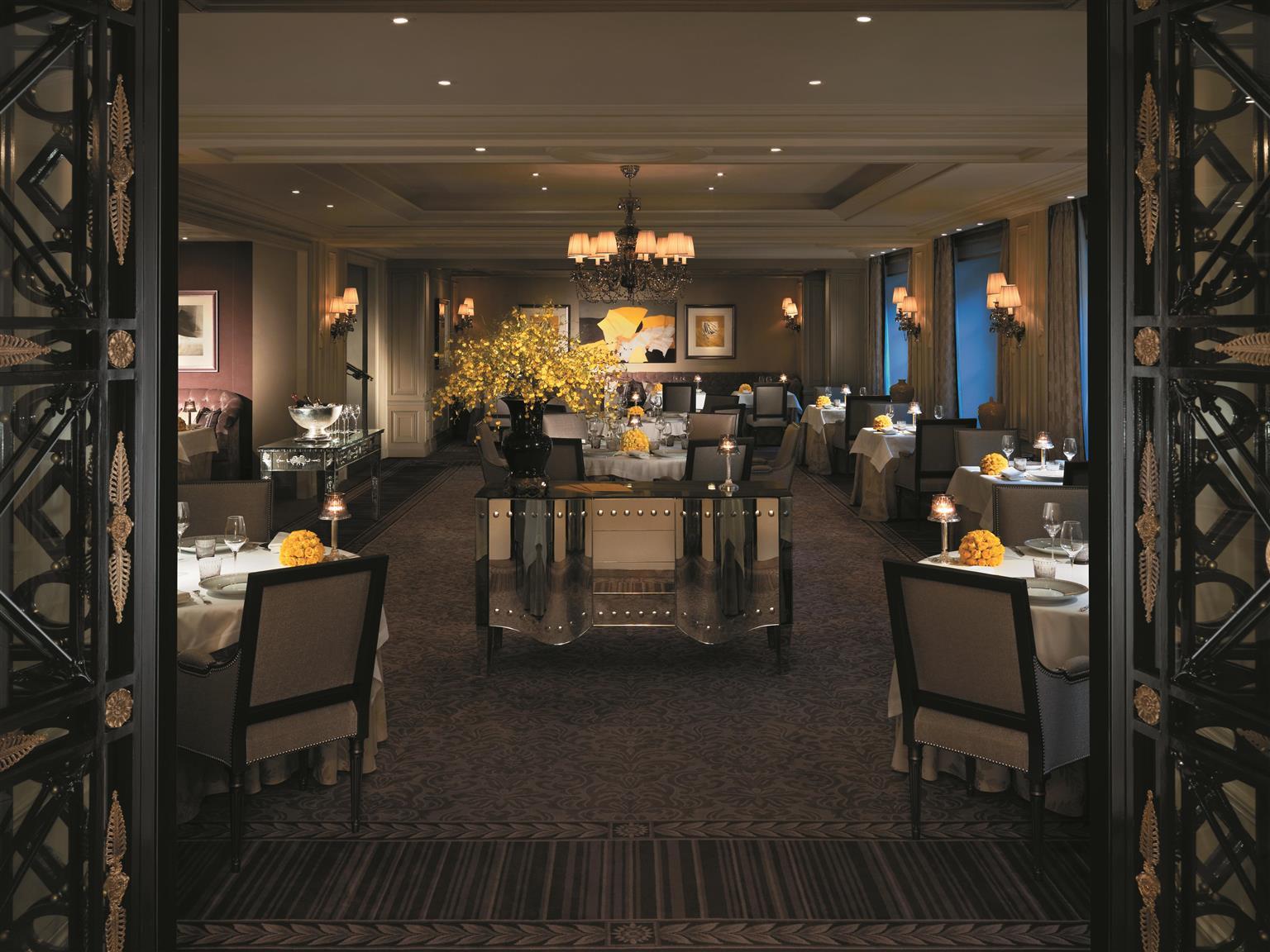 Hotel Shangri-La Hotel Paris