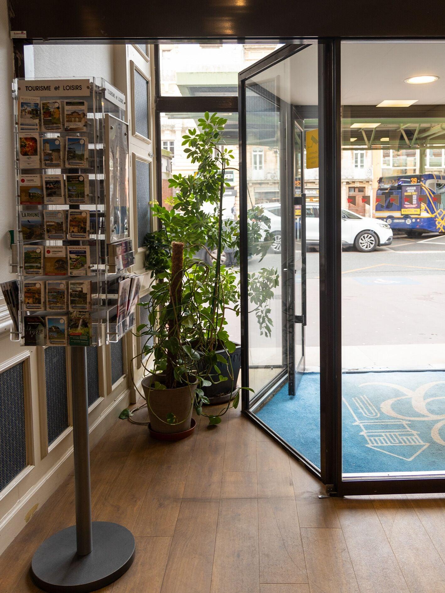 Vista Lobby Hotel Le Clocher de Rodez