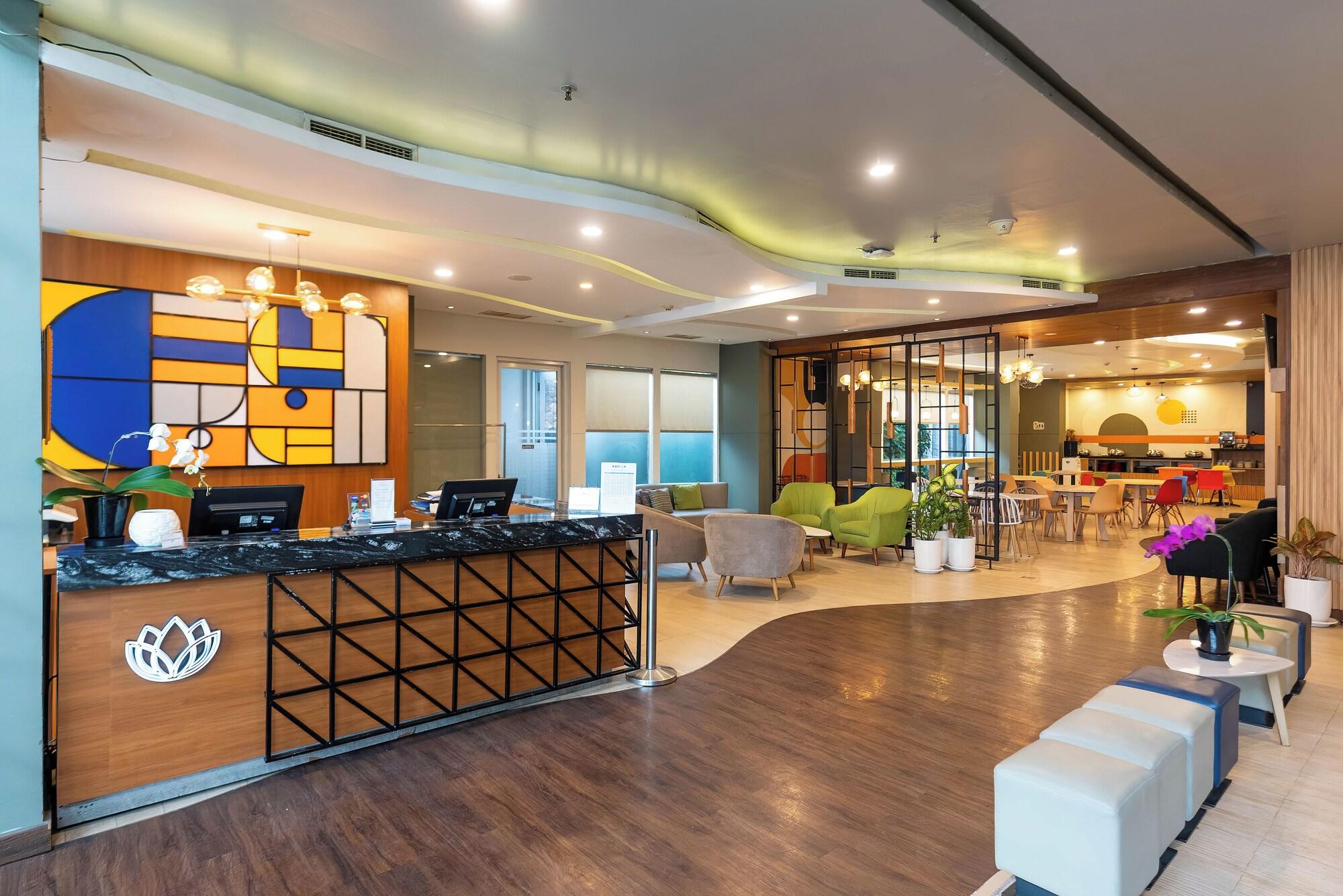 Vista Lobby The Suddha Asia Afrika Bandung