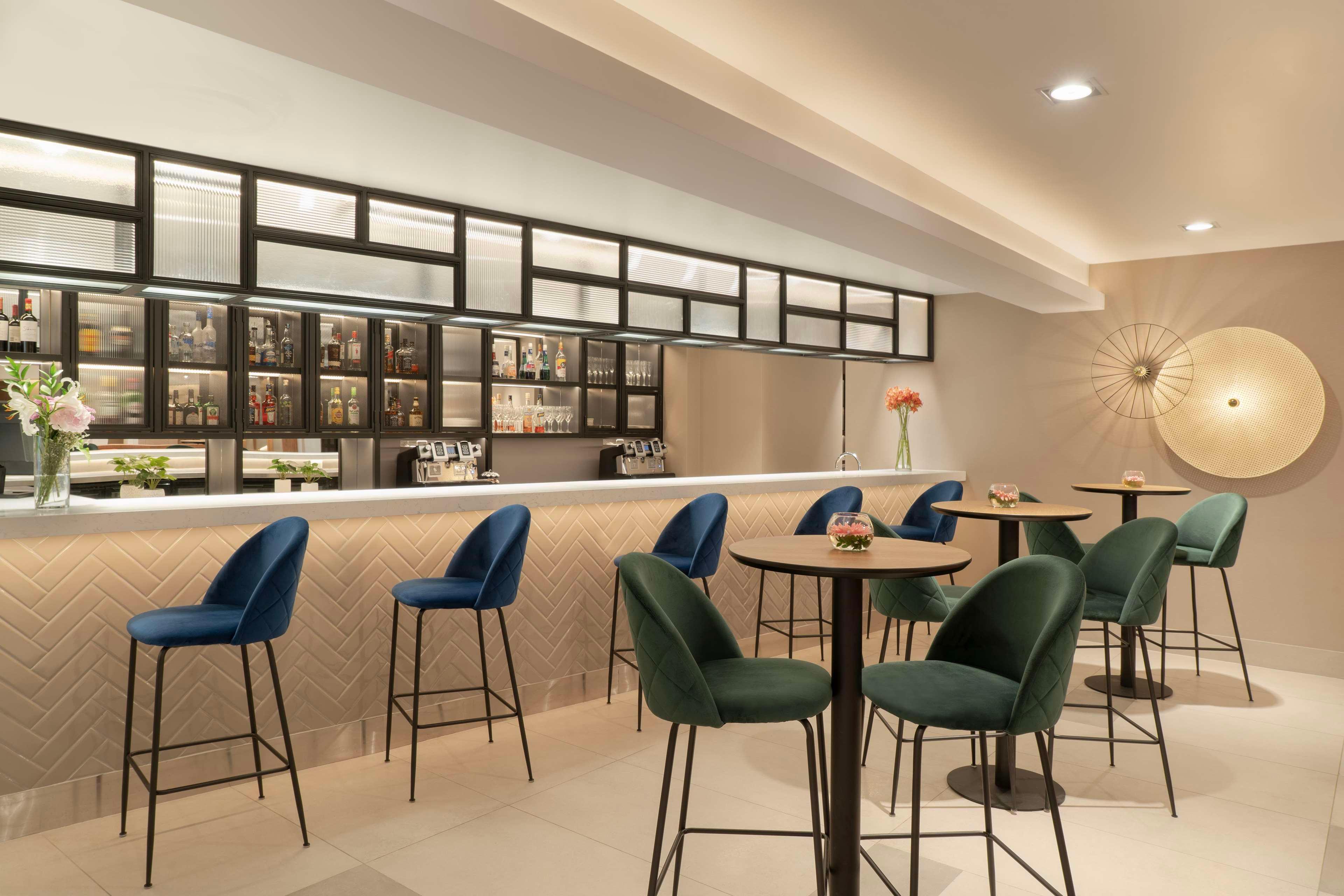 Bar/Salón NH Ciudad de Santiago