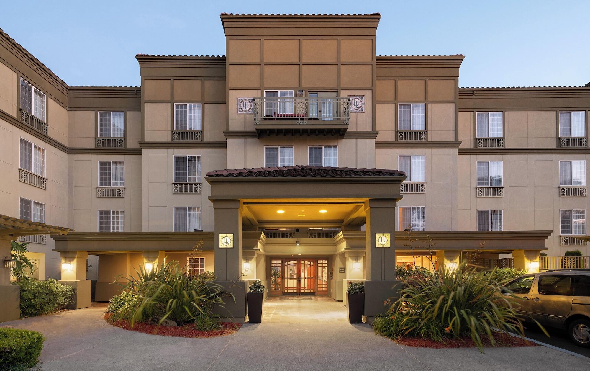 Vista Exterior Larkspur Landing Extended Stay Suites Folsom