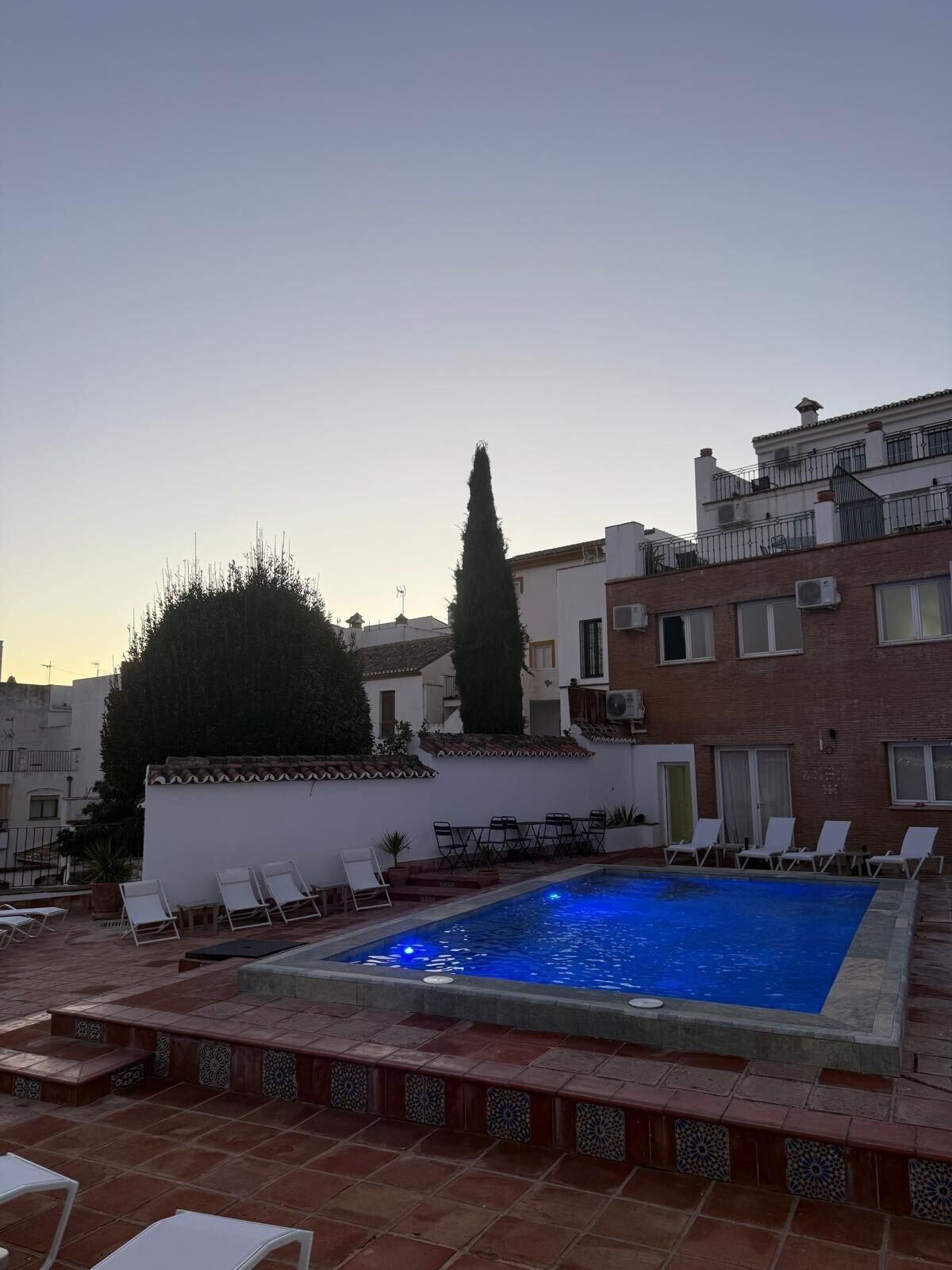 Vista Piscina Apartamentos Avanel