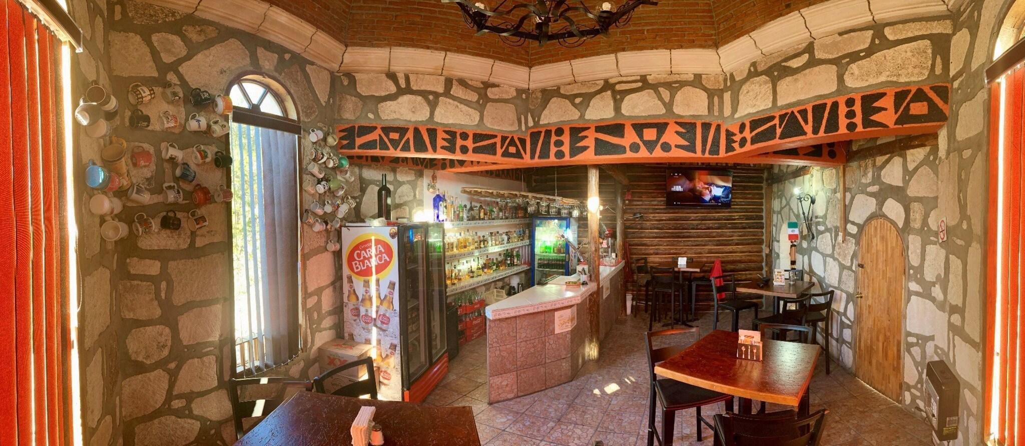 Bar/Salón Hotel Misión Barrancas del Cobre