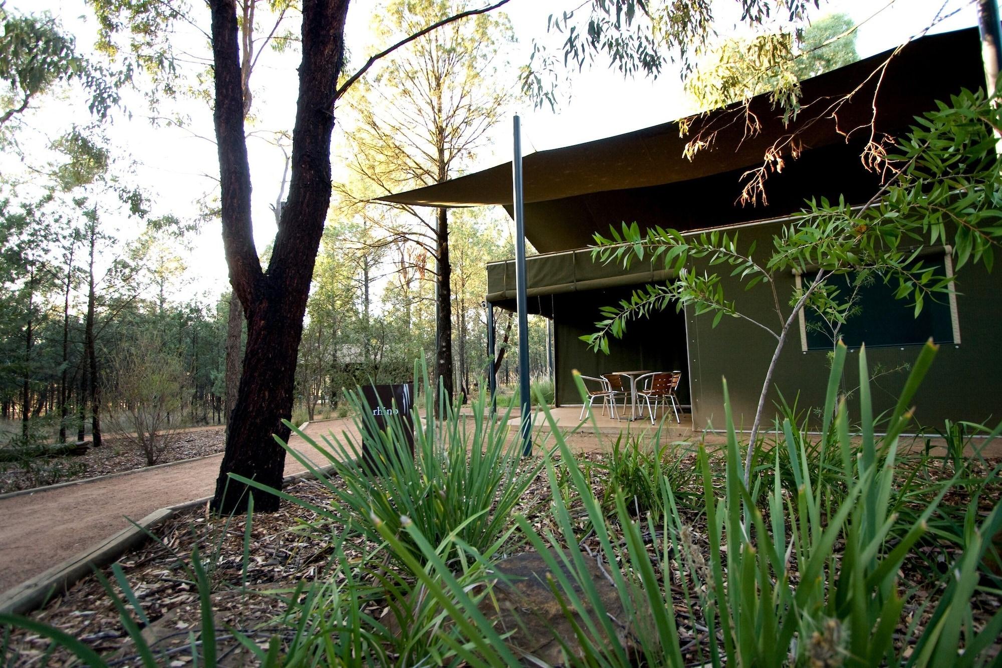 Vista Exterior Zoofari Lodge at Taronga Western Plains