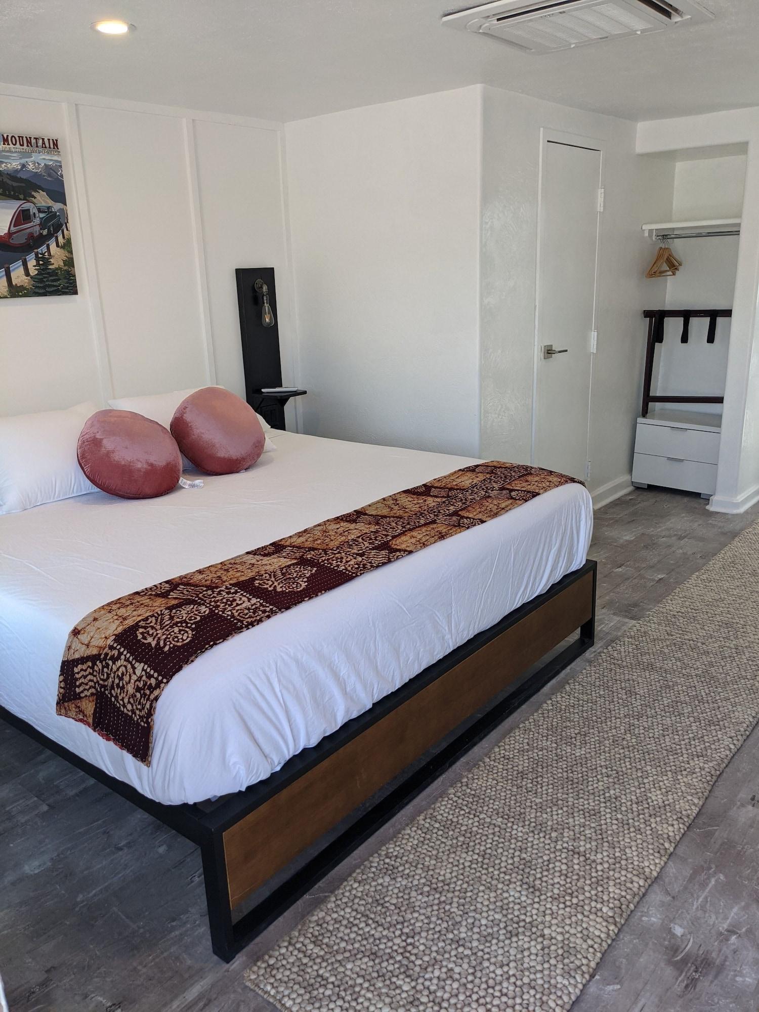 Varios Little Canyon Inn