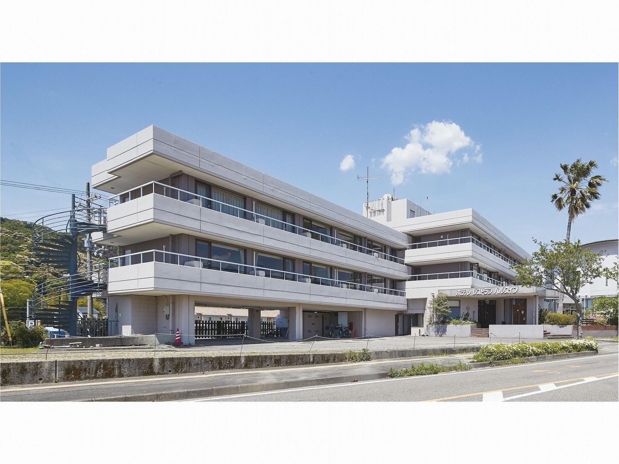 Vista Exterior Pal's Inn Katsuura