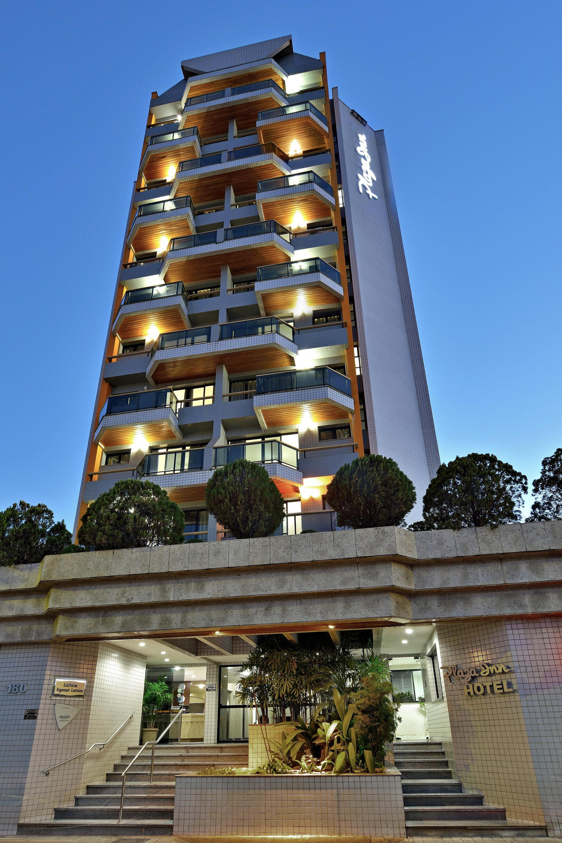 Vista Exterior Plaza Inn Flat Araxá