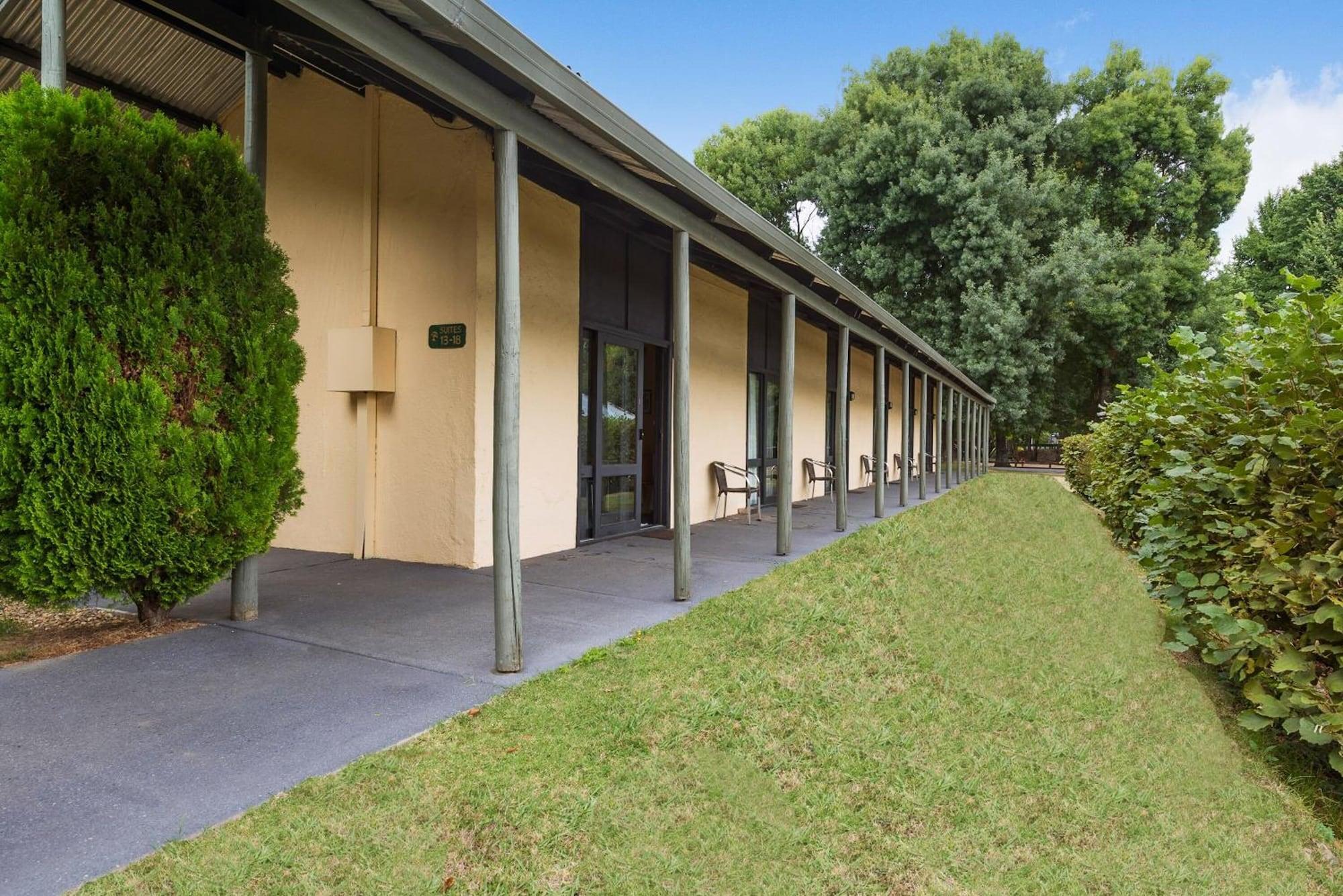 Vista Exterior Harrietville Hotel Motel