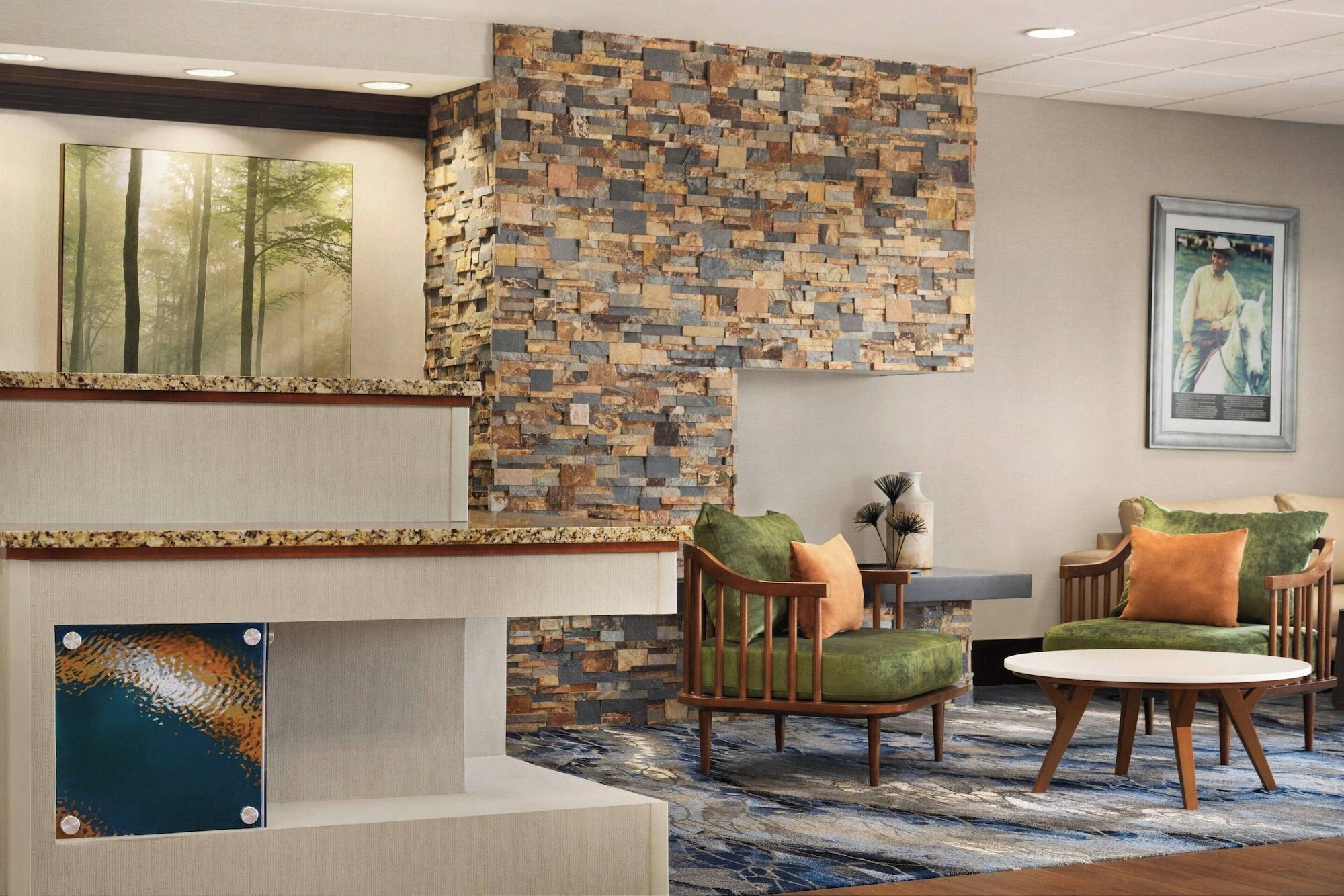 Vista Lobby Fairfield Inn & Suites by Marriott Tupelo