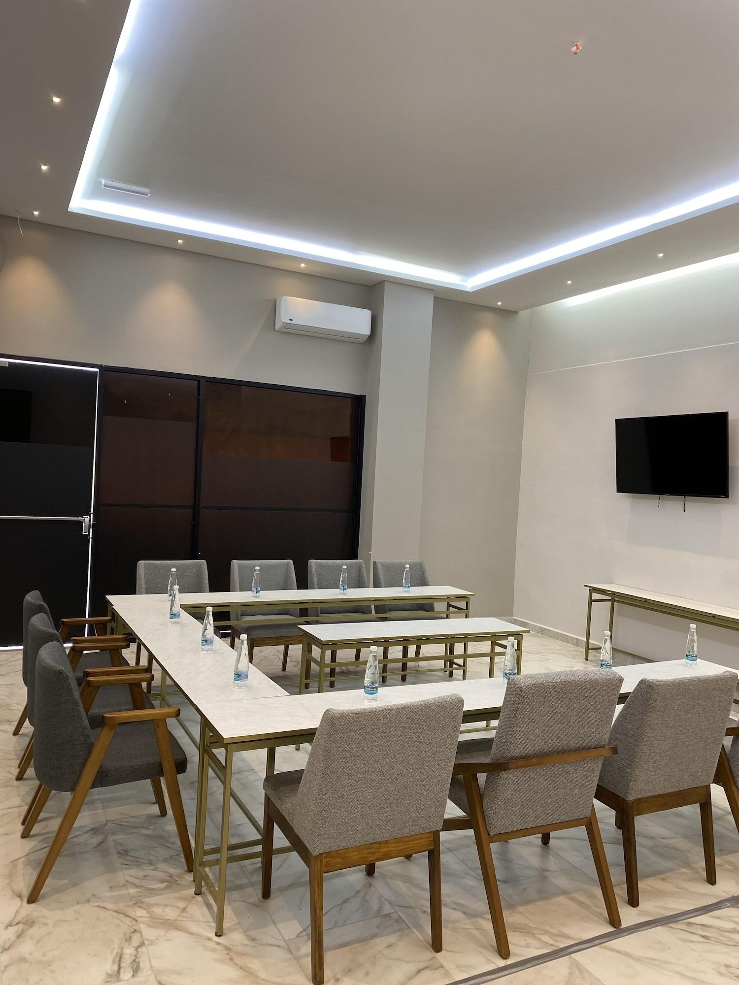 Sala de Reuniones ZEGEN HOTELES