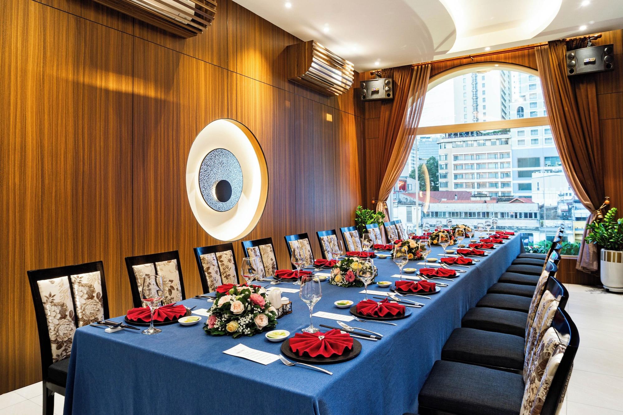 Restaurant Royal Hotel Saigon