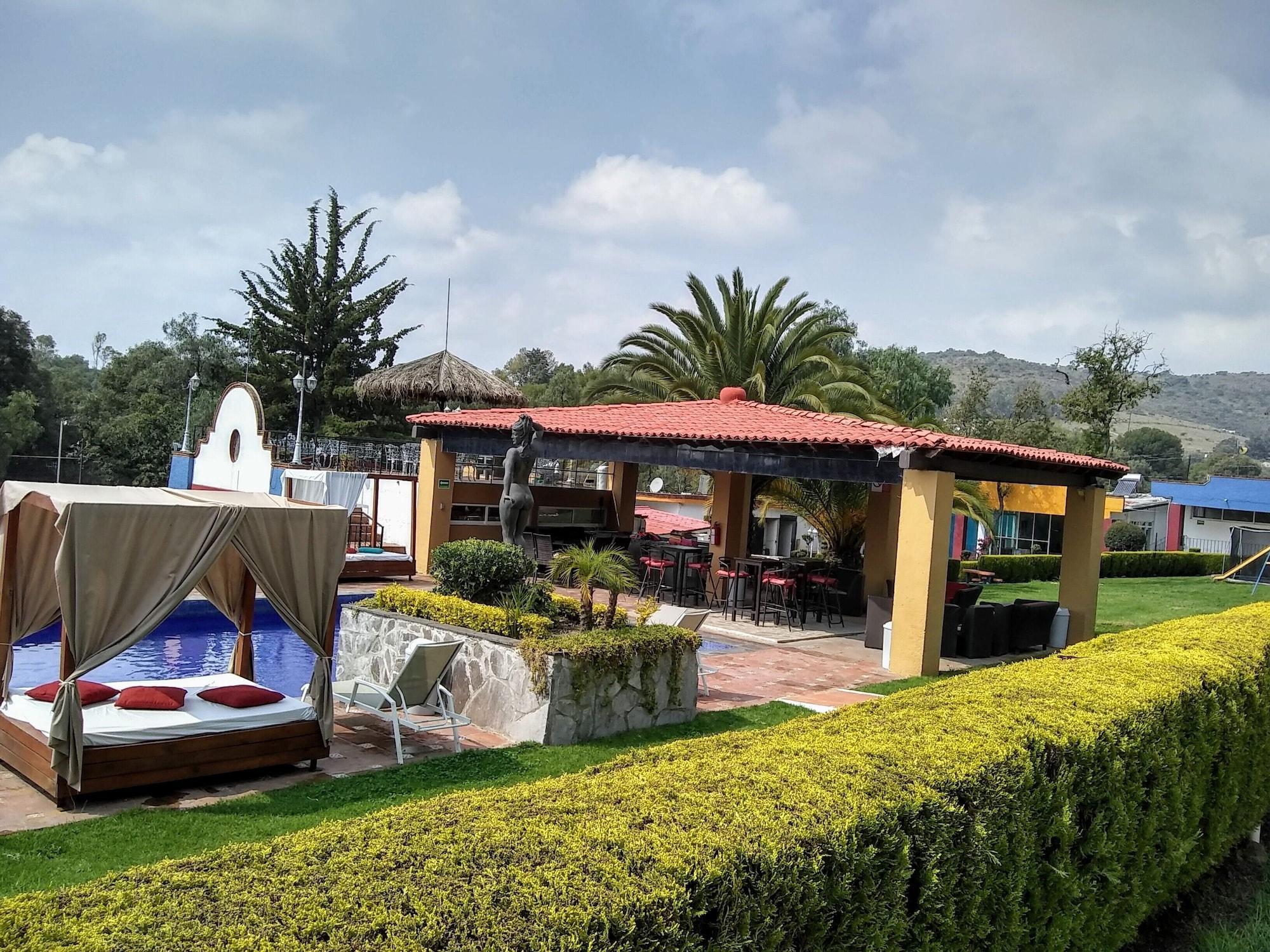 Varios Hotel La Escondida