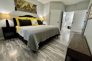 Alquiler Vacacional - Renovated Luxury Condo in Windsor Hills Resort! 2 Miles to Disney! 3bed/2bath