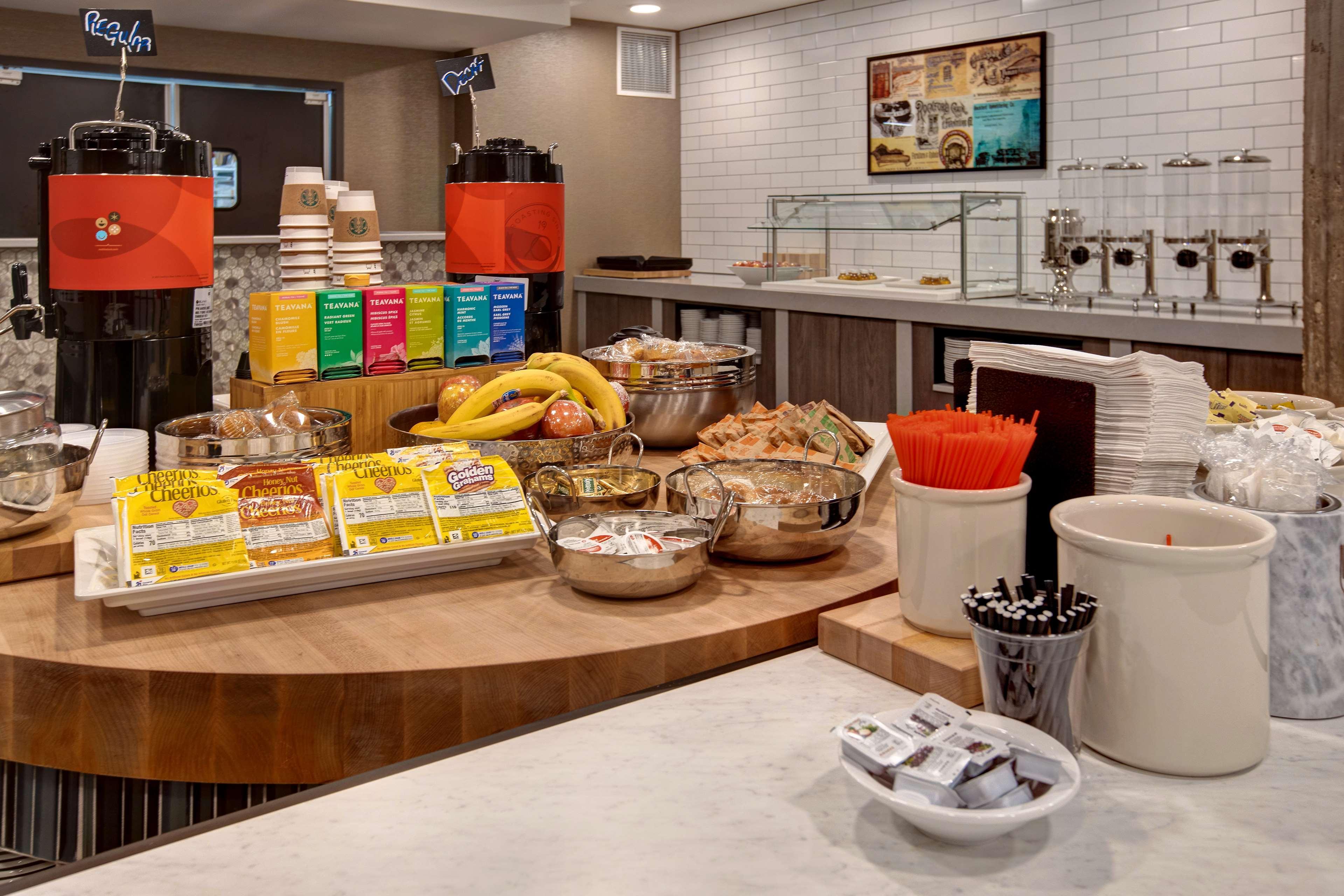 Restaurant Embassy Suites by Hilton Rockford Riverfront