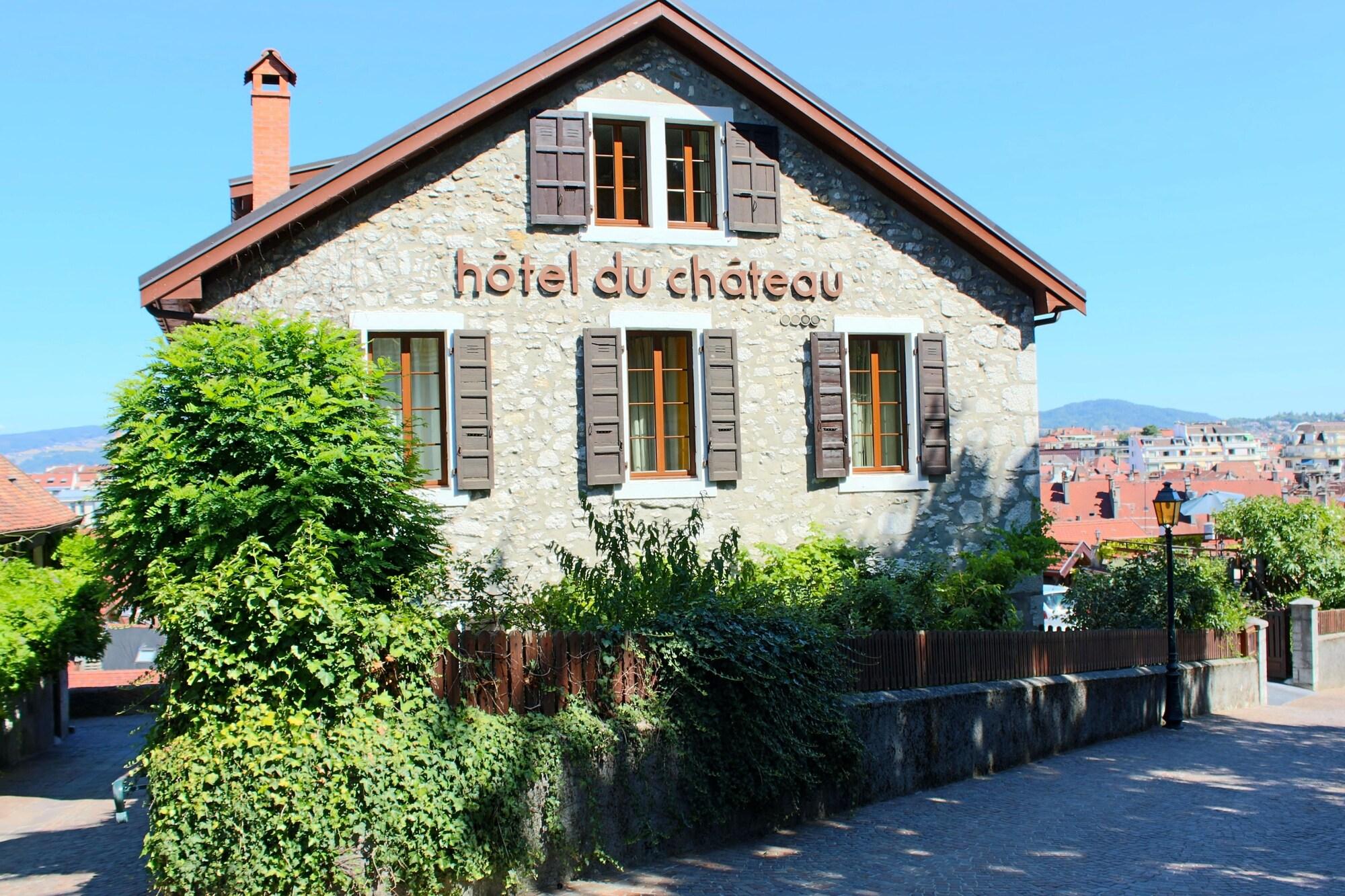 Varios Hôtel du Château Annecy