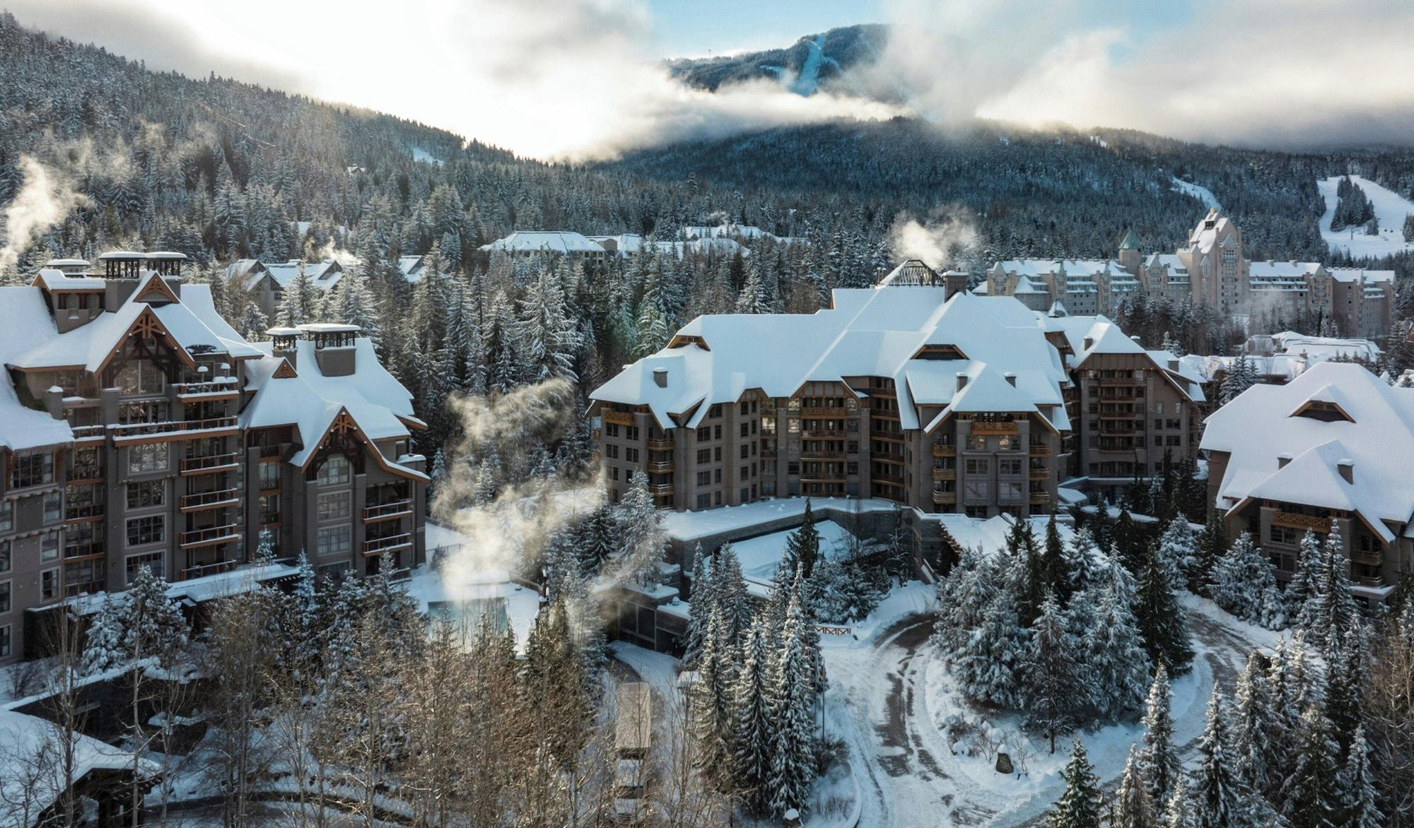 Vista Exterior Four Seasons Resort Whistler