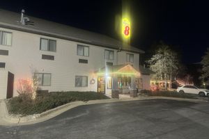 Alojamiento - Super 8 by Wyndham Sparta