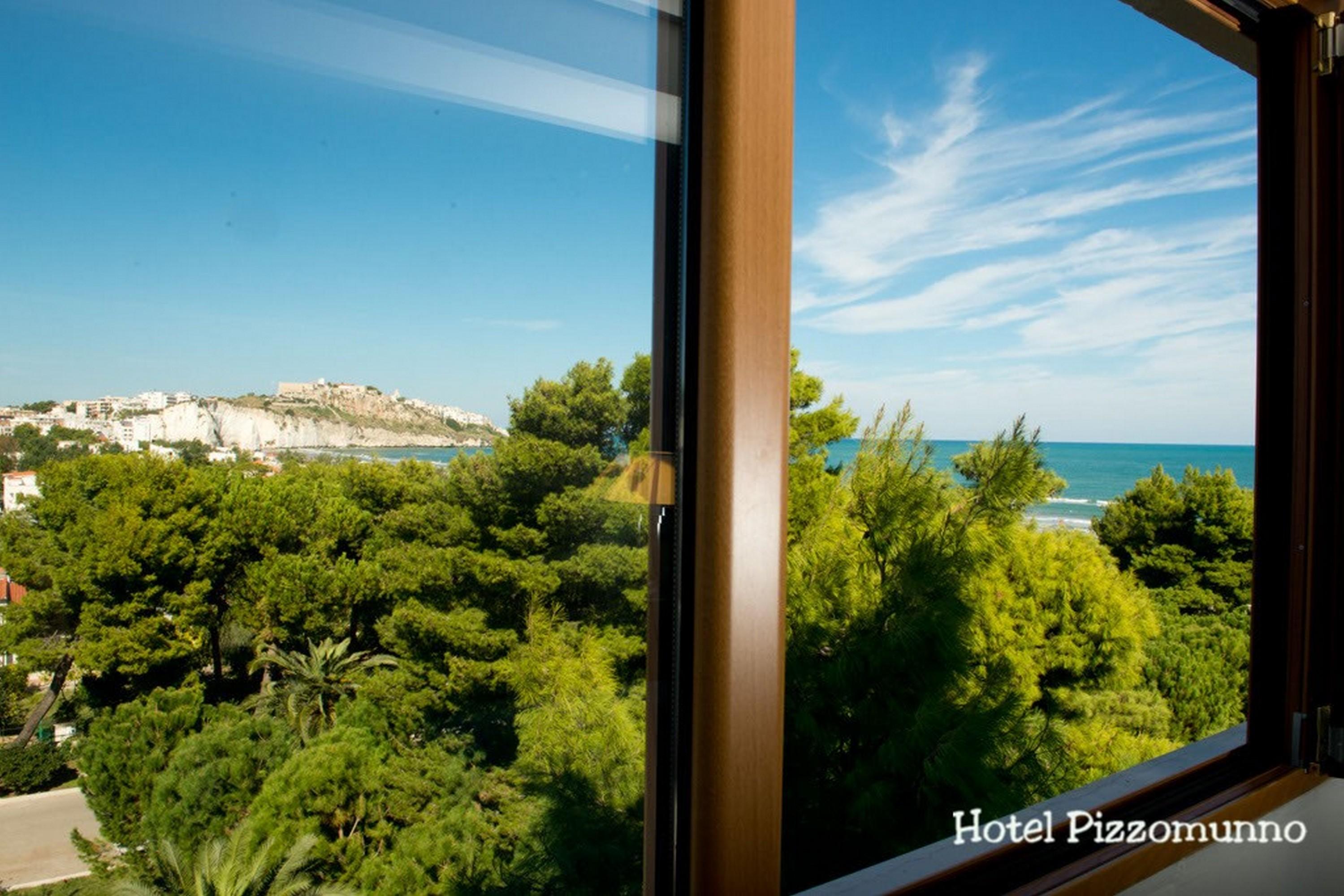 Vista Exterior Pizzomunno Vieste Palace Hotel