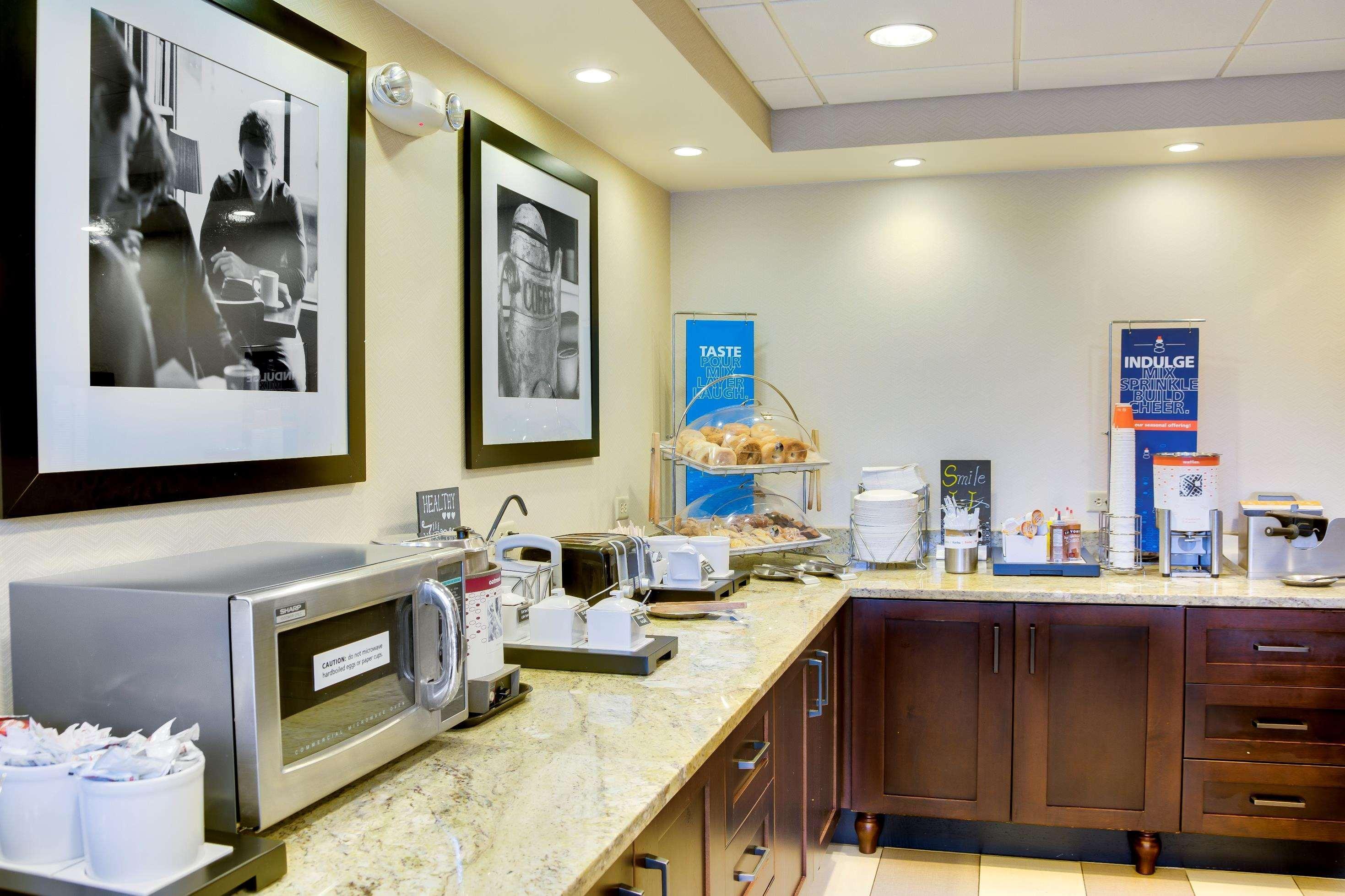Restaurant Hyatt Regency Pittsburgh International Airport