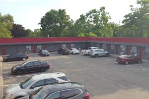 Alojamiento - Niagara Inn & Suites