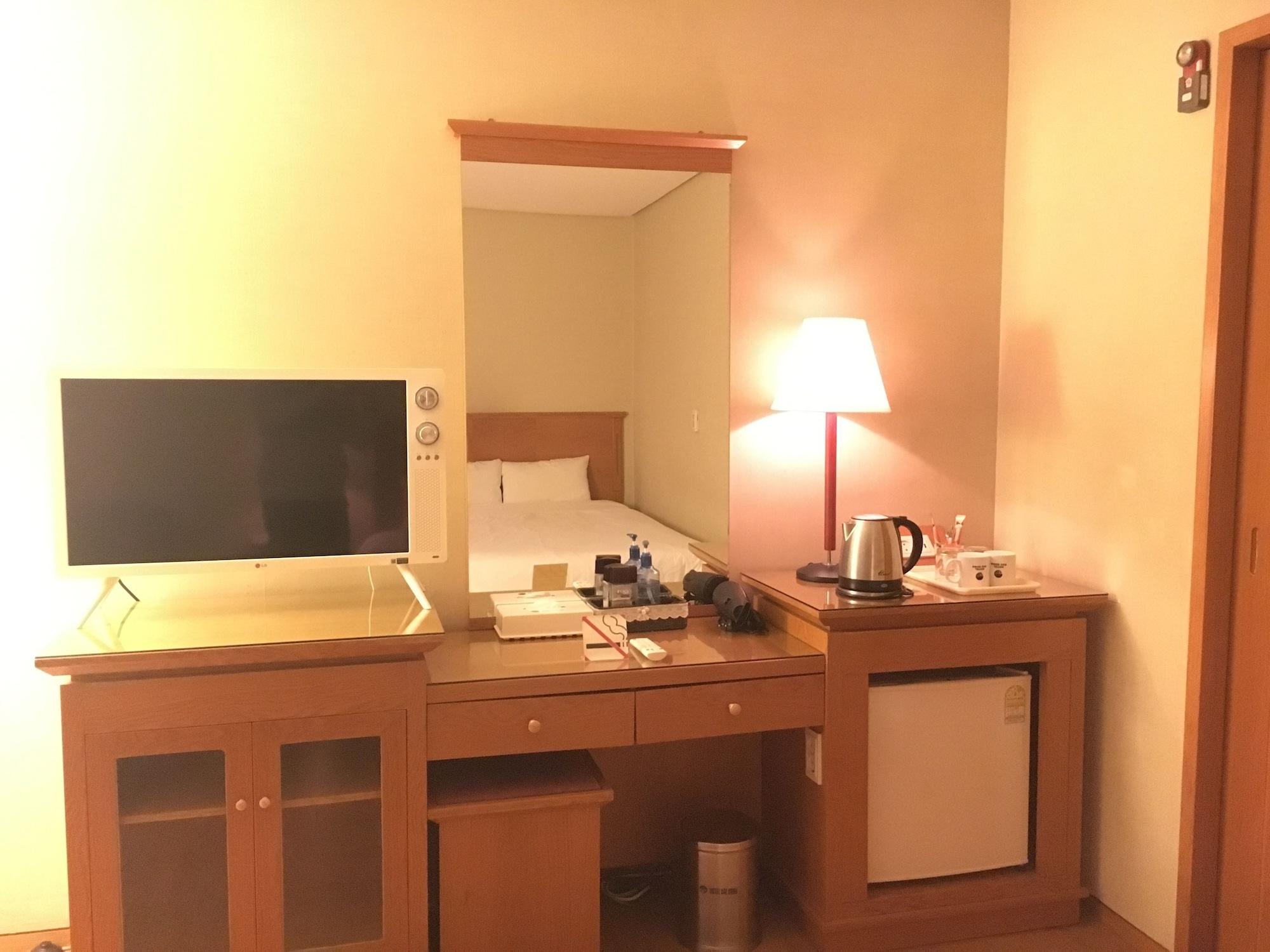 Set de Habitación Daedong Hotel