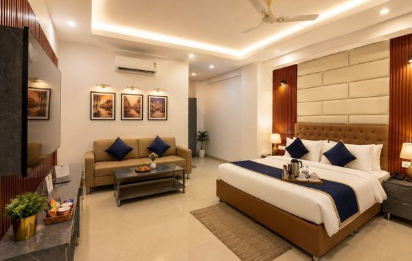 Hotel Kasa Stays Premier