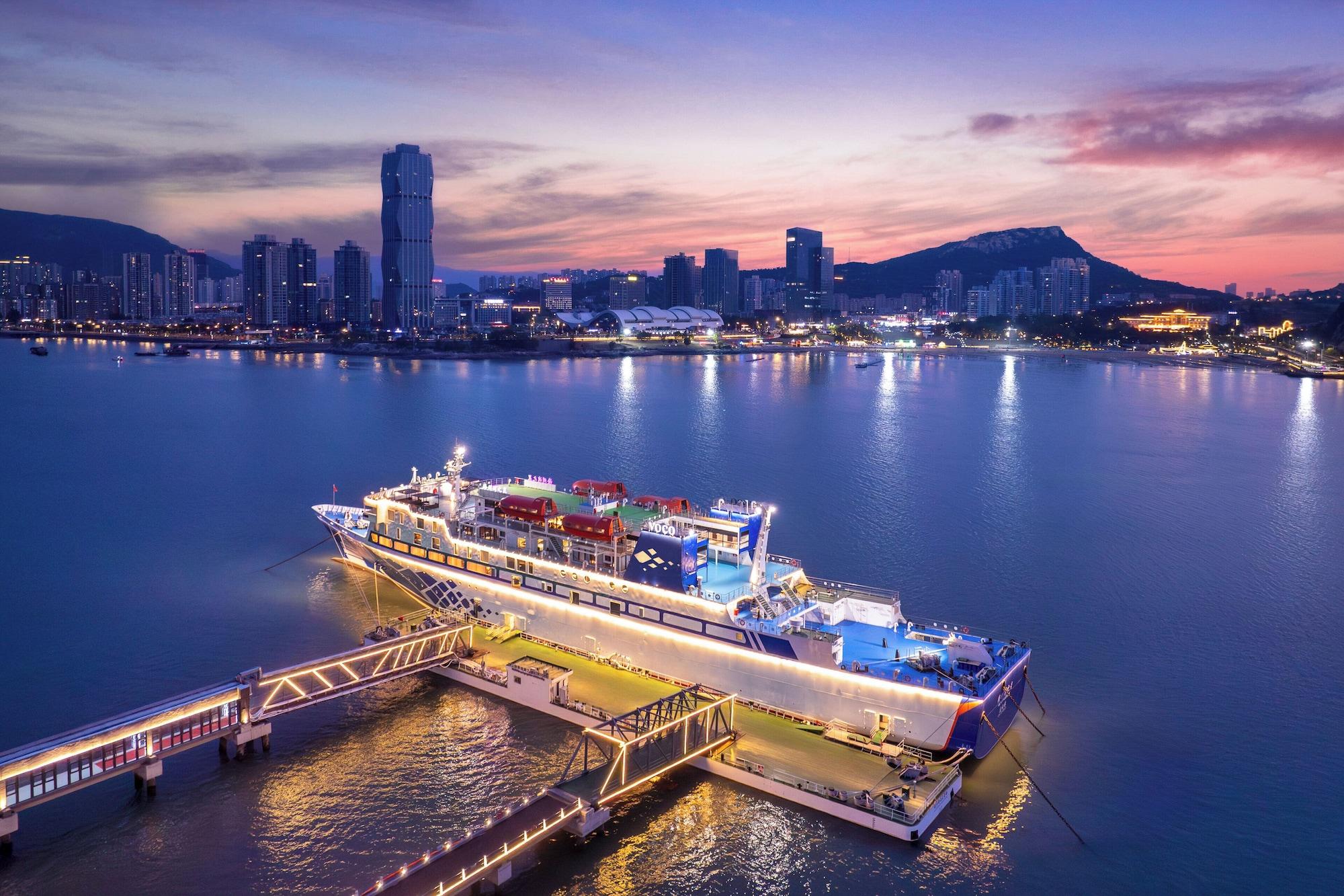 Vista Exterior Voco Lianyungang Star Of Haizhoubay by IHG