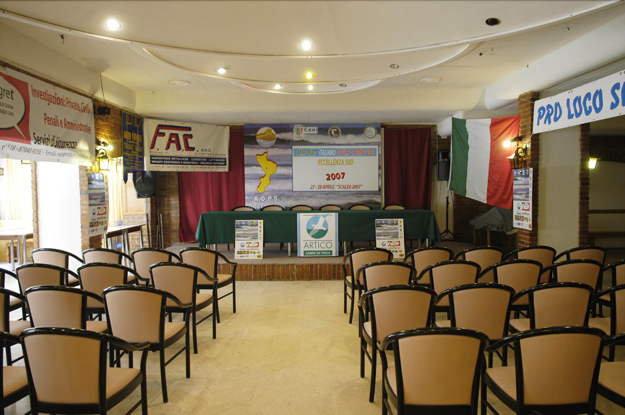 Centro de Negocios Hotel Parco Dei Principi