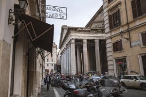Alojamiento - Delsi Suites Pantheon