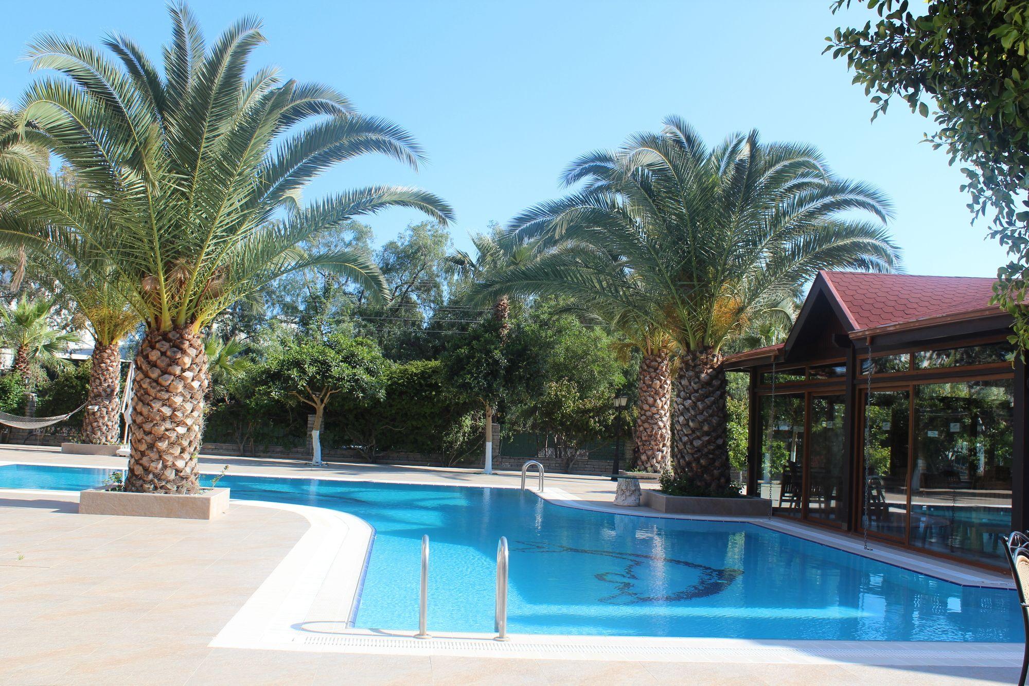Vista Piscina Ipek Garden Palace Residence - Boutique Class