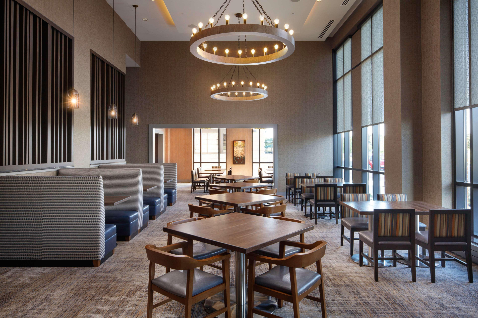 Restaurant Embassy Suites by Hilton South Bend at Notre Dame