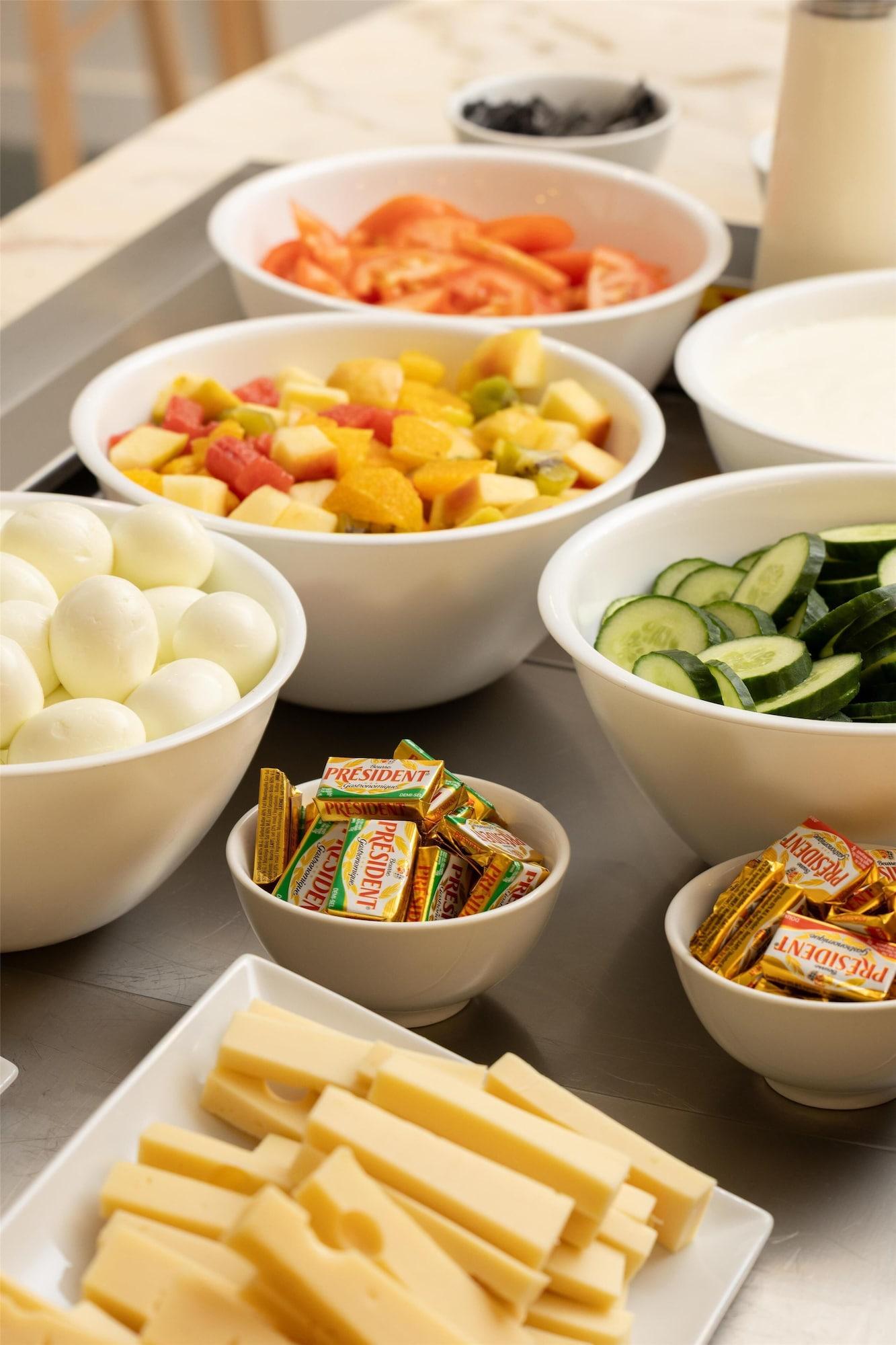 Restaurant Hampton By Hilton Paris Charles De Gaulle Airport