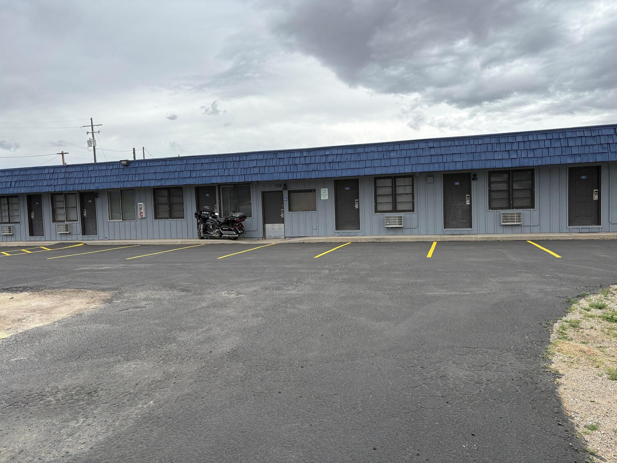 Varios Sage & Sand Motel