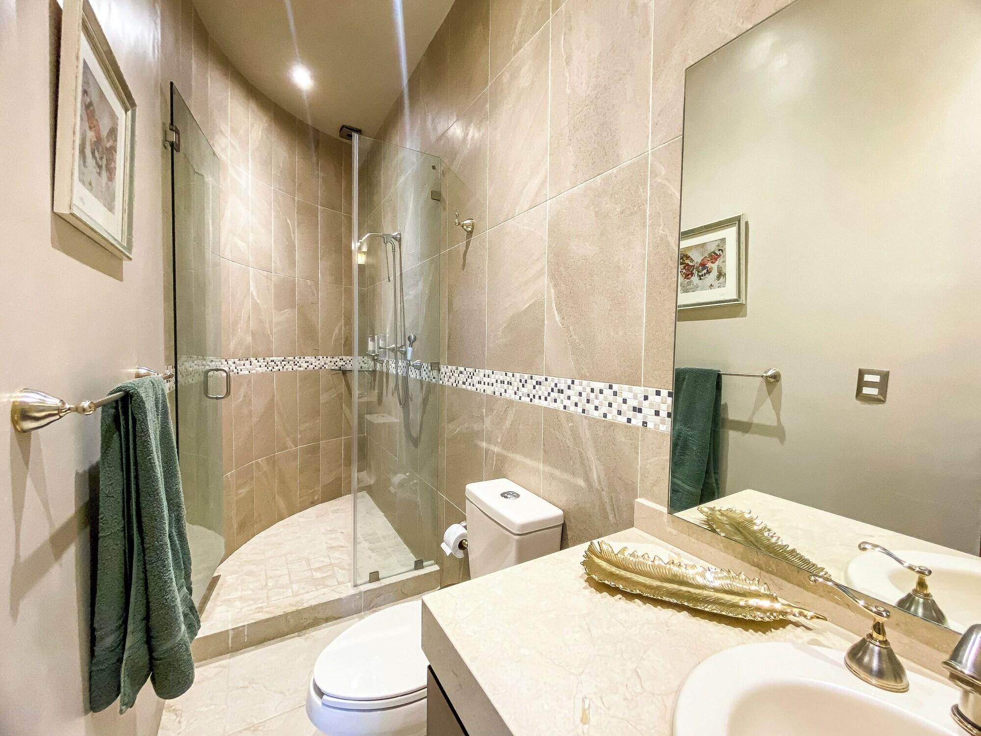 Equipamiento de Habitación Luxury Apt with Balcony l León Gto