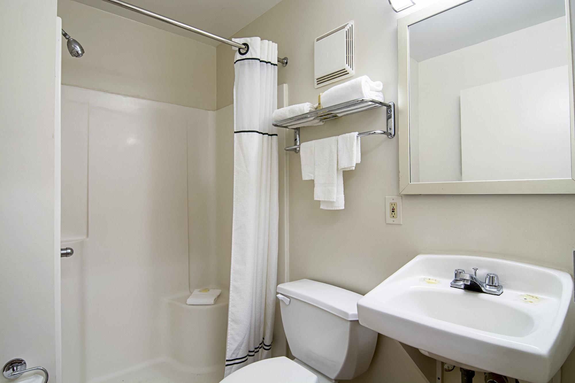 Equipamiento de Habitación HomeTowne Studios by Red Roof Chicago - Waukegan