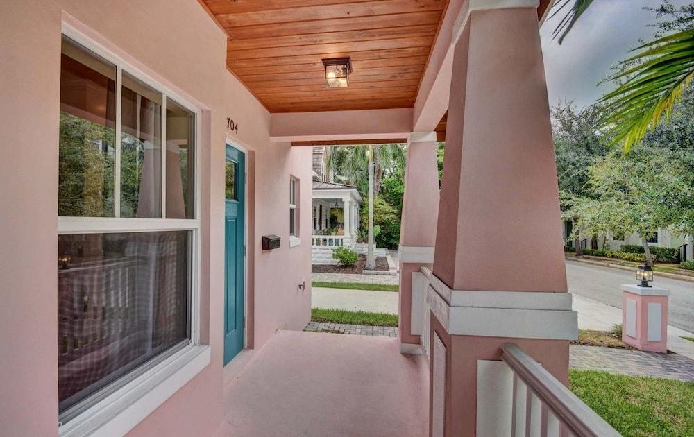 Grandview Heights Vacation Homes Pink House, West Palm Beach Best Day