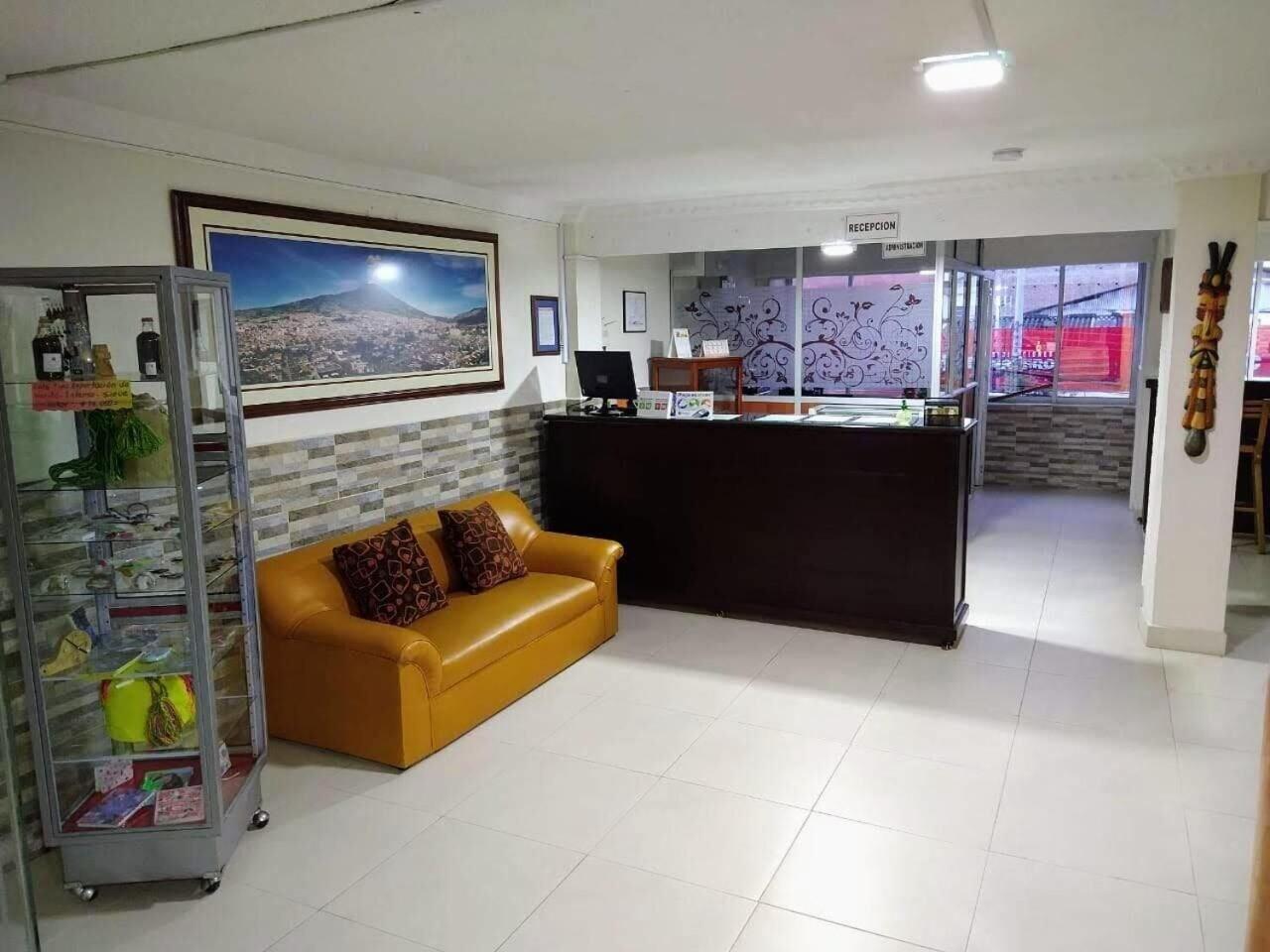 Vista Lobby Hotel Juanambú