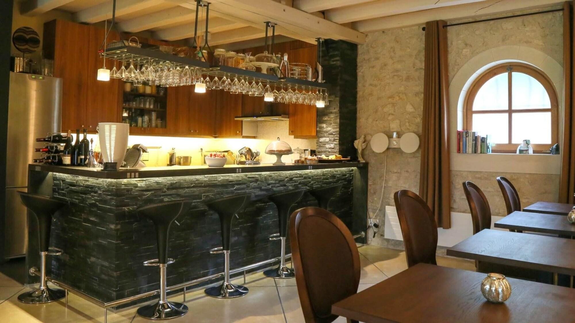 Bar/Salón Les Loges de Saint Eloi