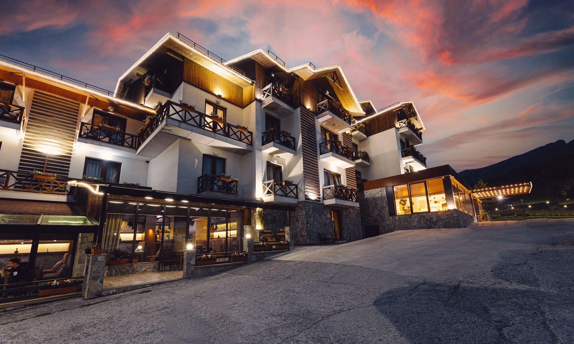 Vista Exterior Hotel and SPA Crystal