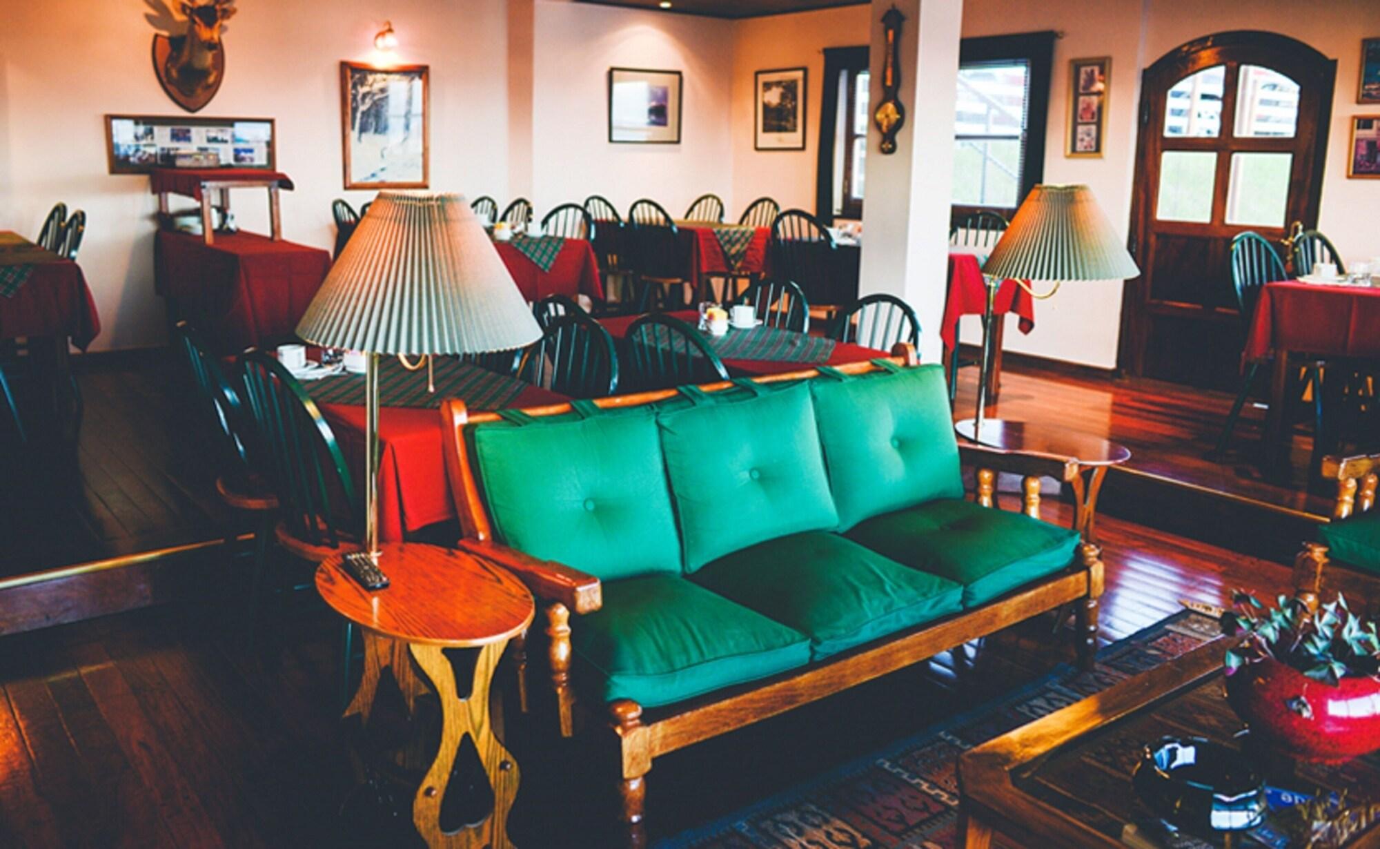 Vista Lobby Hotel Posada Fueguina