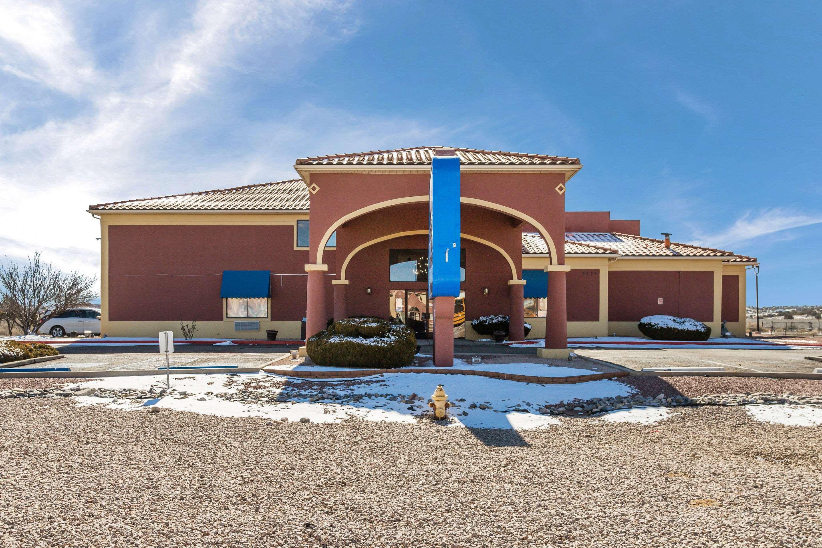 Vista Exterior Rodeway Inn Gallup West
